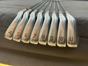 China 440 Golf Iron Heads Rubber Grip Forged Stainless Steel Blade 4 WU Right Left Handed Women Men Golf Club Iron Set