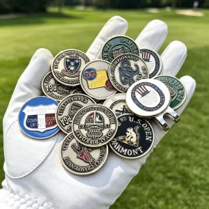Custom Metal 20 mm 25 mm Plastic Round Golf tee Ball Marker Cloth bag With hat Clip for Lady Bottle Opener and Club Logo