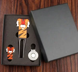 Golf Divot Tool Gift Set with Hat Clip Ball Marker Zinc Alloy Repair Fork in Gift Box for Tournament Promotional Prize