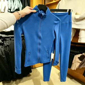Yoga Sets Women Jacket 1 Piece Flair Leggings Skort Bodysuits 1-1 Racerback Underwear Halter Top Chaquetas Y Sudaderas Mujer